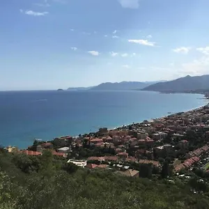  Appartamento Casa Indipendente Su Due Livelli In Liguria-vista Mare 6-7 Posti